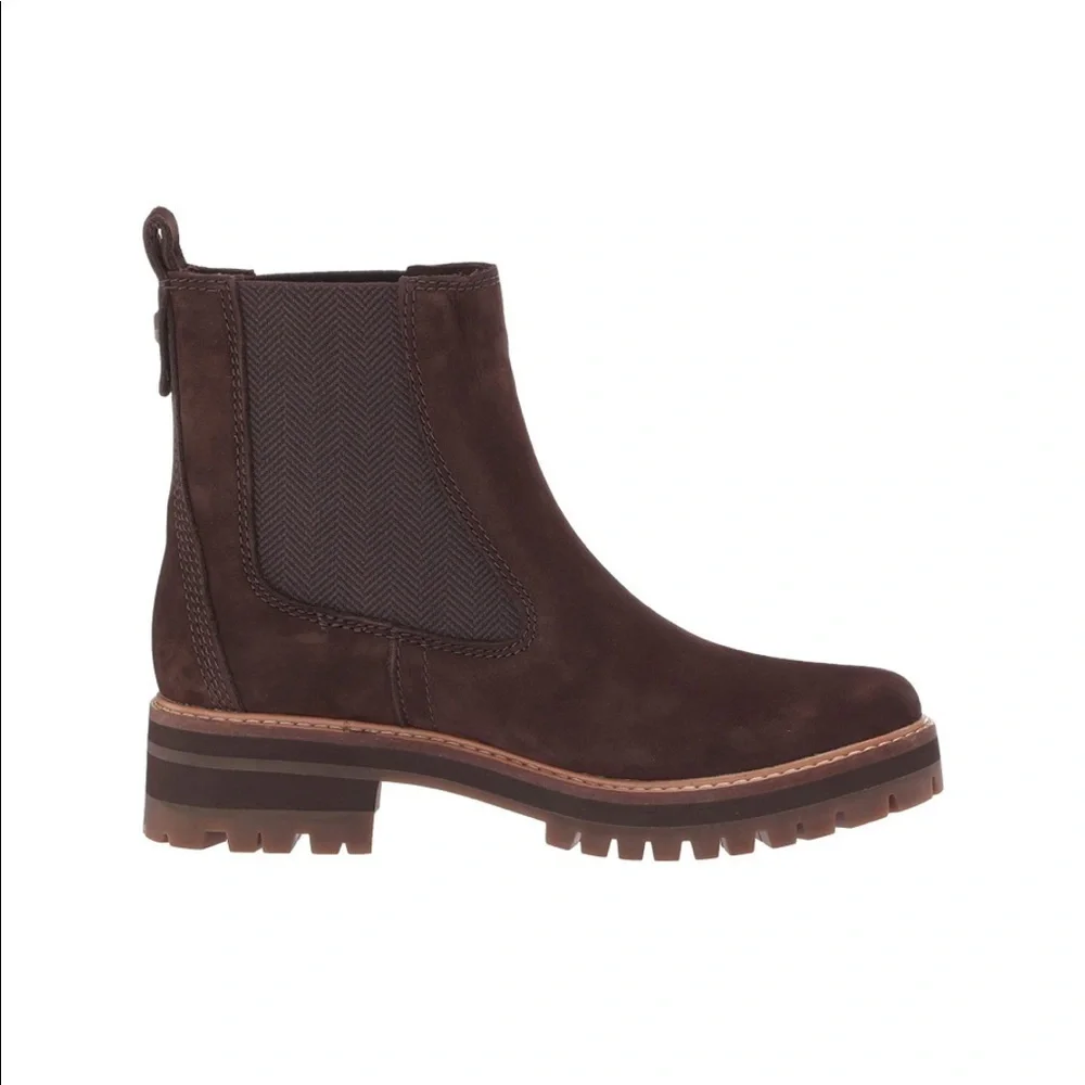 Timberland Women's Courmayeur Valley Chelsea Boots